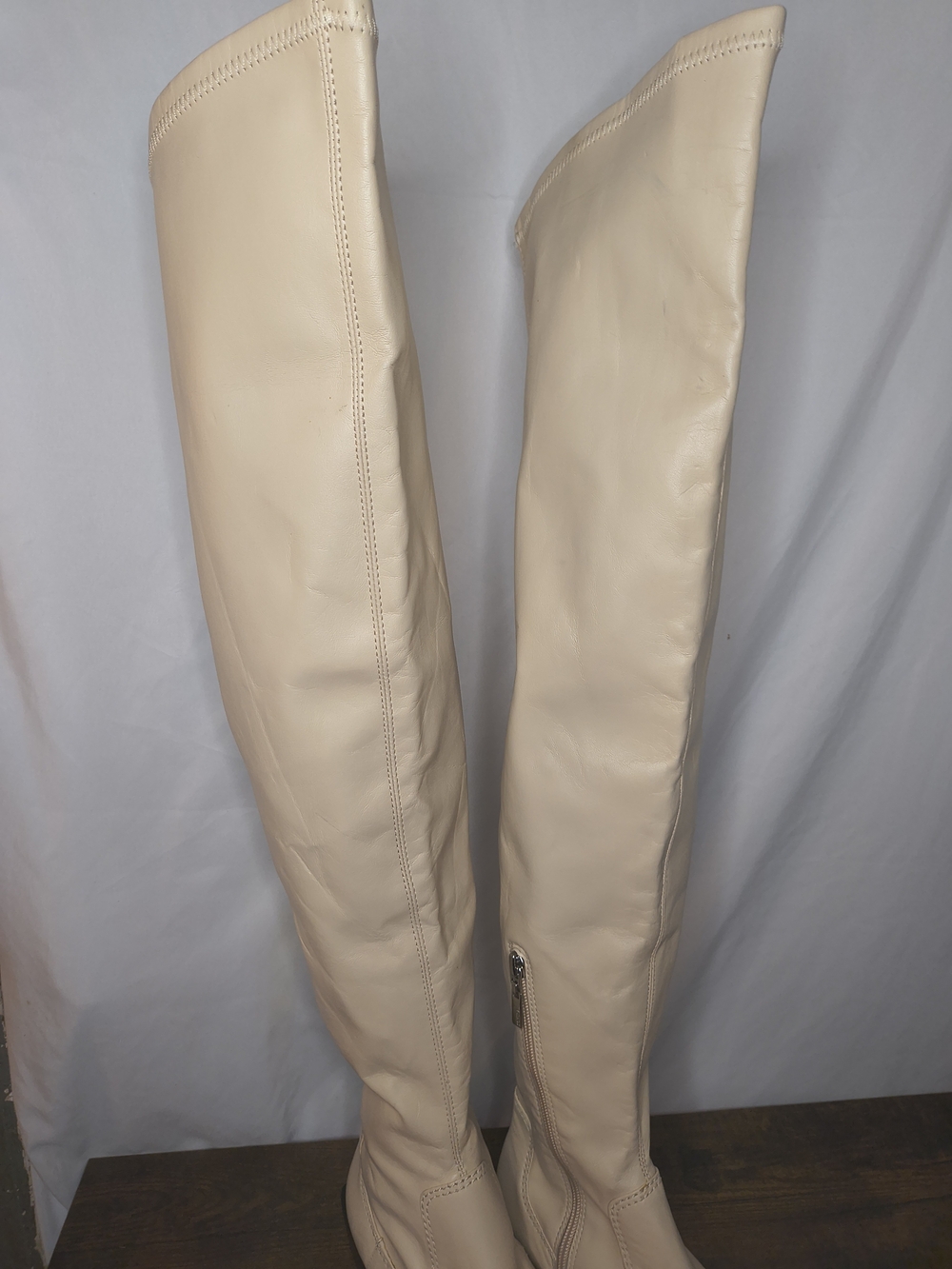 Schutz Guily Up Over the Knee Boot Color EGGSHELL Square toe Size 8 - Picture 3 of 5